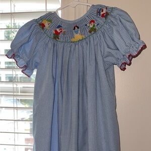 GUC Snow White vintage Blue Gingham print girls smocked dress sz 4T